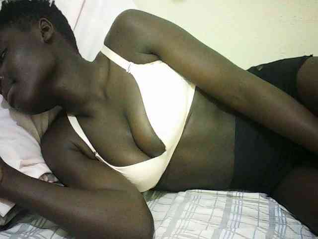 EbonyChocoo webcam