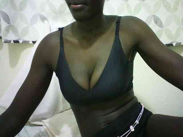 EbonyChocoo webcam