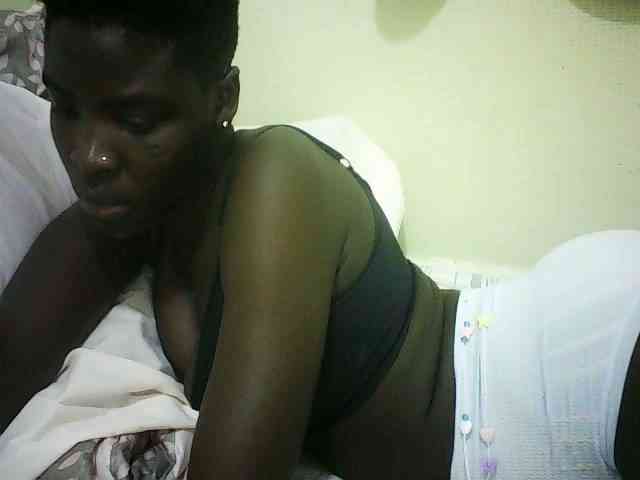 EbonyChocoo webcam