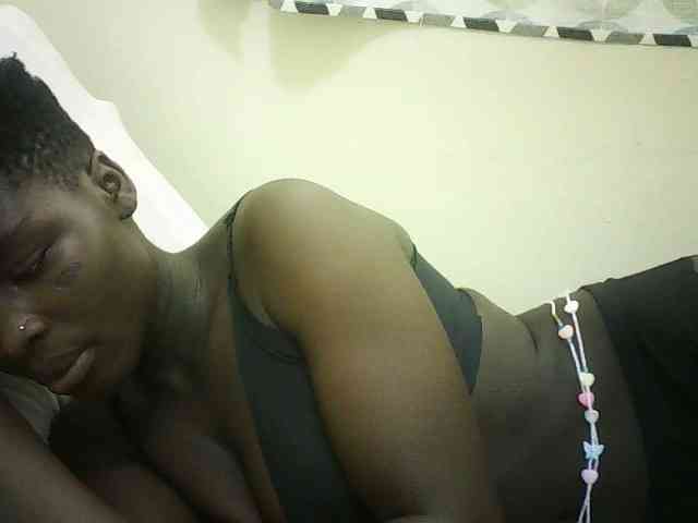 EbonyChocoo webcam