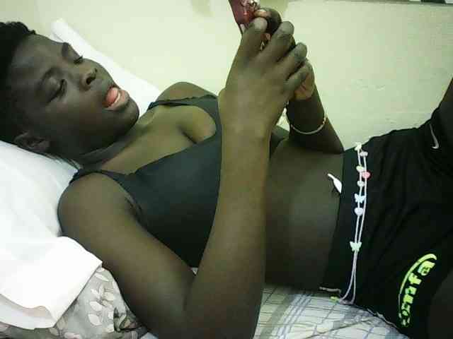 EbonyChocoo webcam