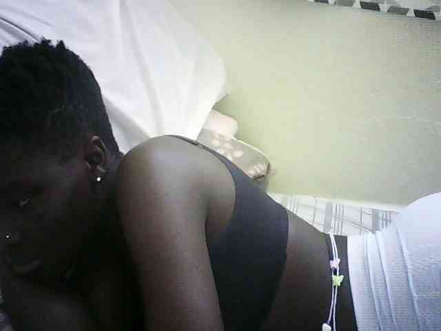 EbonyChocoo webcam
