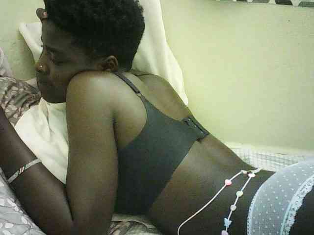 EbonyChocoo webcam