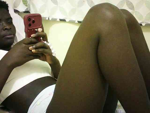 EbonyChocoo webcam
