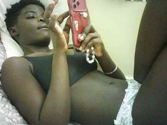 EbonyChocoo webcam
