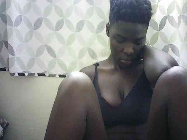EbonyChocoo webcam