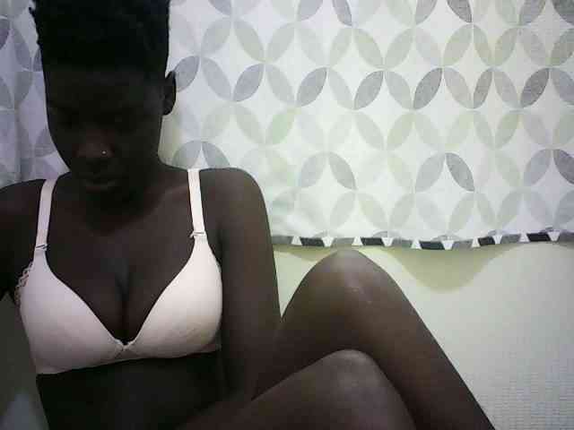 EbonyChocoo webcam