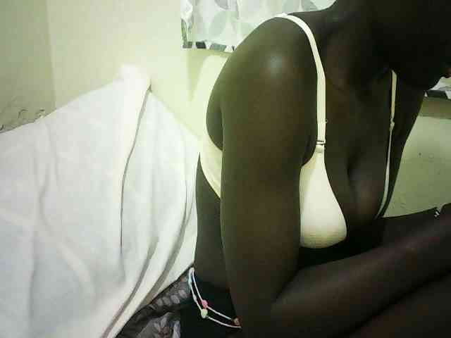 EbonyChocoo webcam