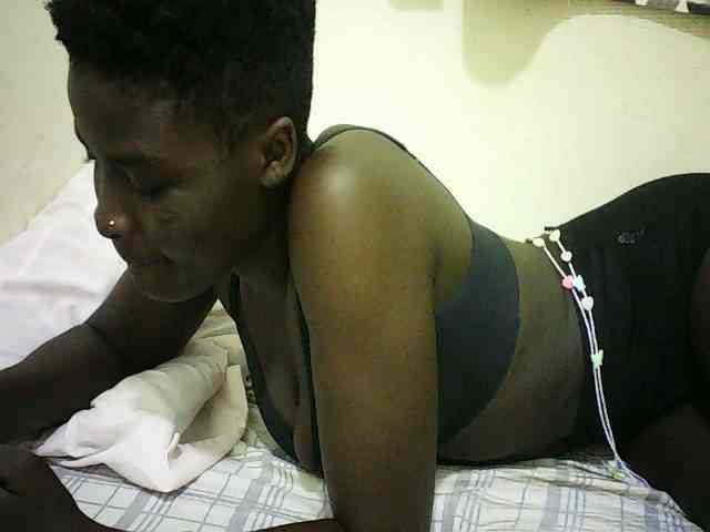 EbonyChocoo webcam