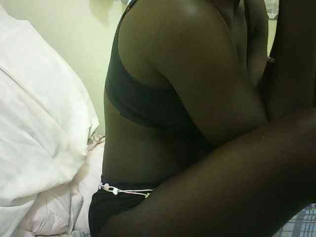 EbonyChocoo webcam