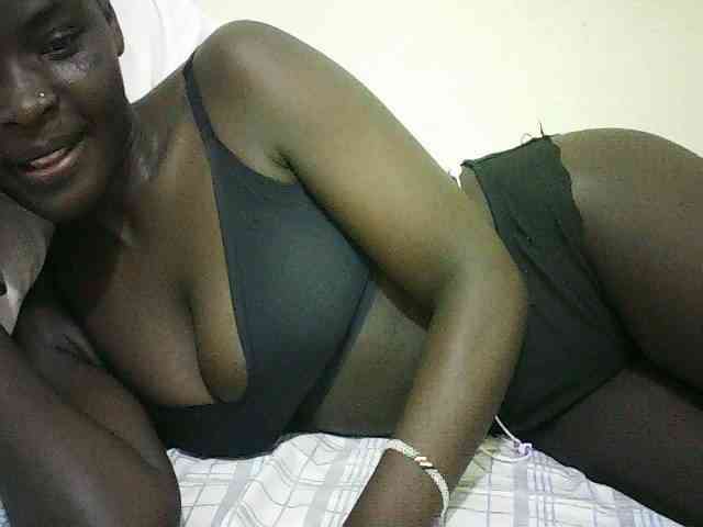 EbonyChocoo webcam