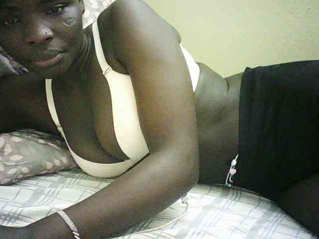 EbonyChocoo webcam