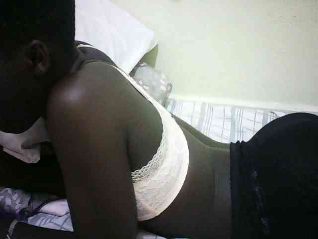 EbonyChocoo webcam