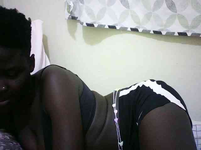 EbonyChocoo webcam