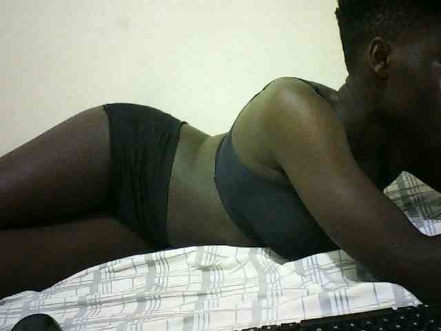 EbonyChocoo webcam