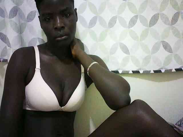 EbonyChocoo webcam
