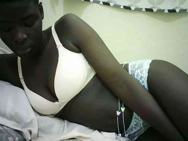 EbonyChocoo webcam
