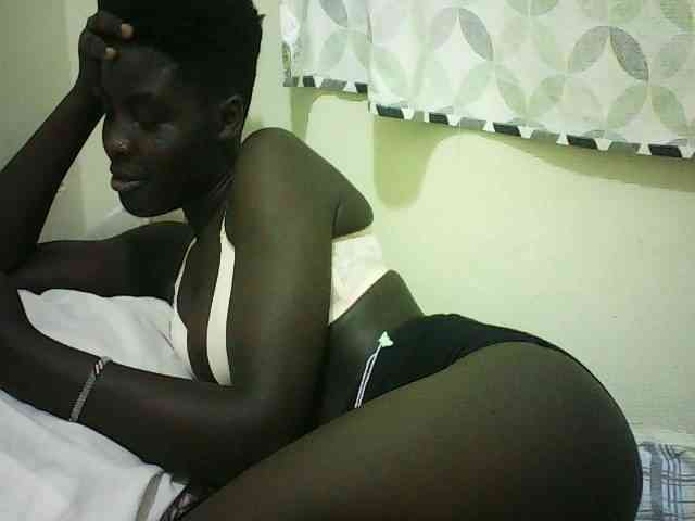 EbonyChocoo webcam