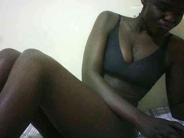 EbonyChocoo webcam