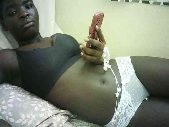 EbonyChocoo webcam