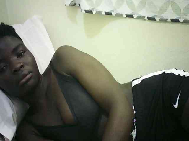 EbonyChocoo webcam