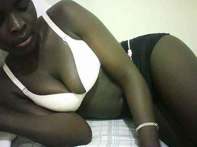 EbonyChocoo webcam