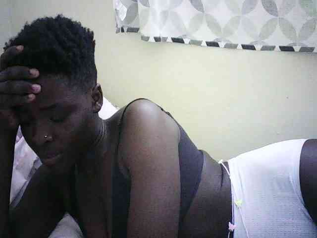 EbonyChocoo webcam