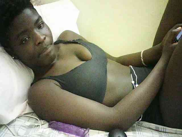 EbonyChocoo webcam