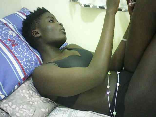 EbonyChocoo webcam