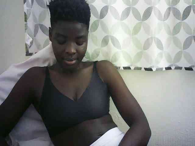 EbonyChocoo webcam