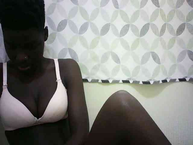 EbonyChocoo webcam
