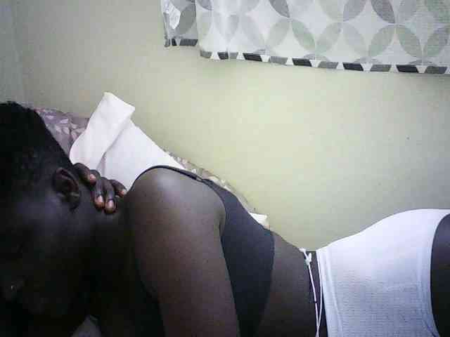EbonyChocoo webcam
