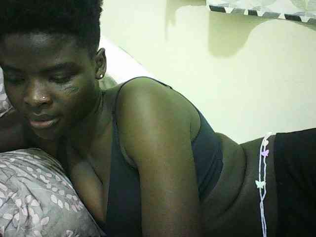 EbonyChocoo webcam