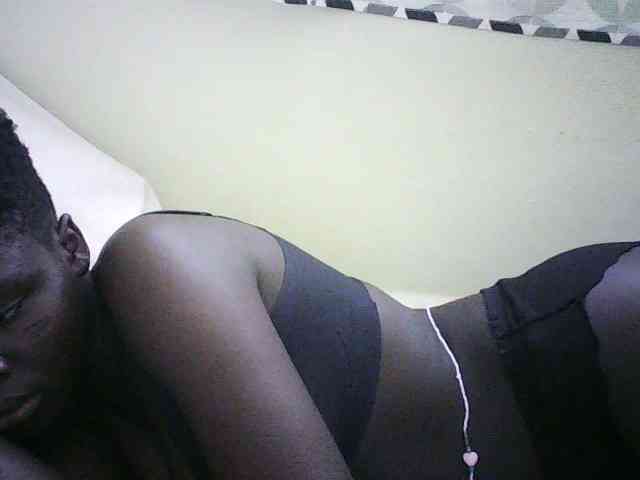 EbonyChocoo webcam