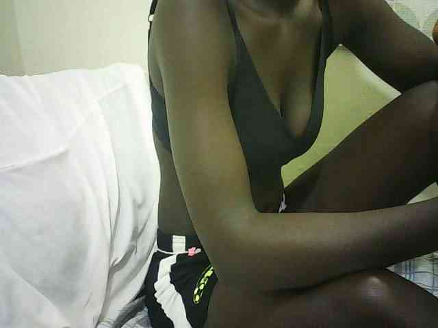EbonyChocoo webcam