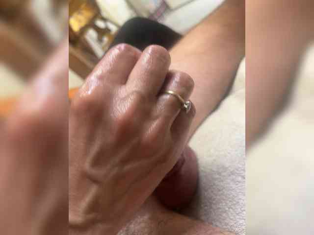 FishFirstFuckLater webcam