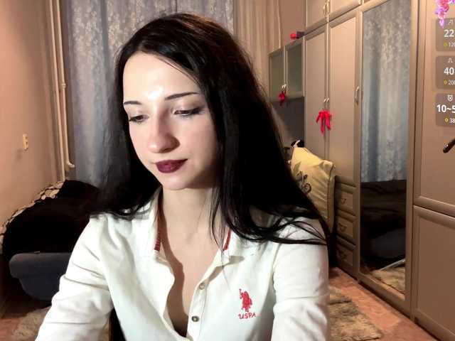 ArielleOltremari's BongaCams show and profile