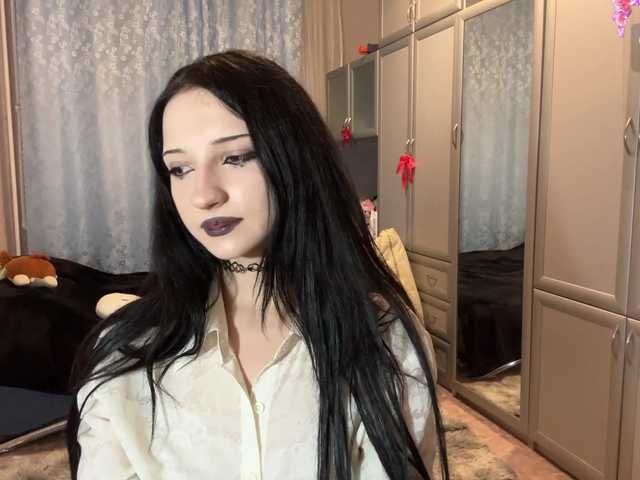 ArielleOltremari's BongaCams show and profile