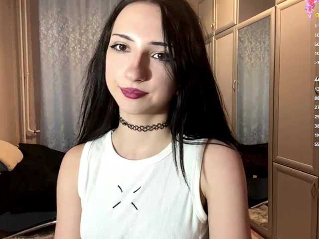 ArielleOltremari's BongaCams show and profile