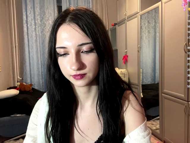 ArielleOltremari's BongaCams show and profile