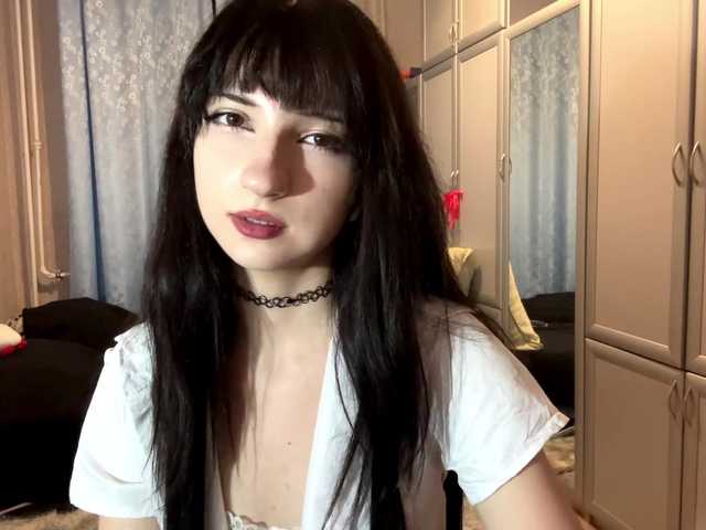 ArielleOltremari's BongaCams show and profile