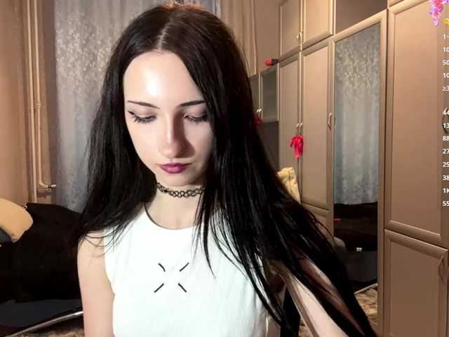 ArielleOltremari's BongaCams show and profile