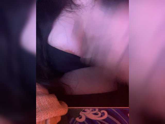 LiLiBet's BongaCams show and profile