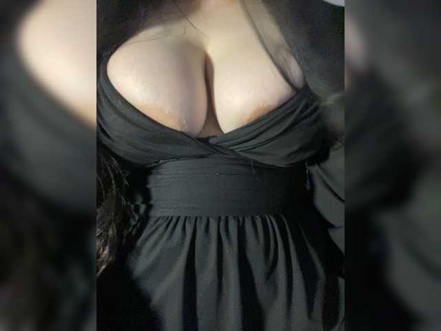 LiLiBet's BongaCams show and profile