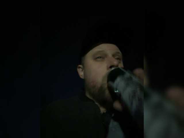 RIM-and-ARI's BongaCams show and profile