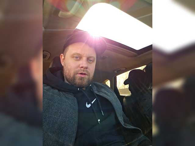 RIM-and-ARI's BongaCams profile