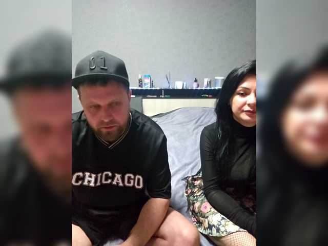 RIM-and-ARI's BongaCams profile