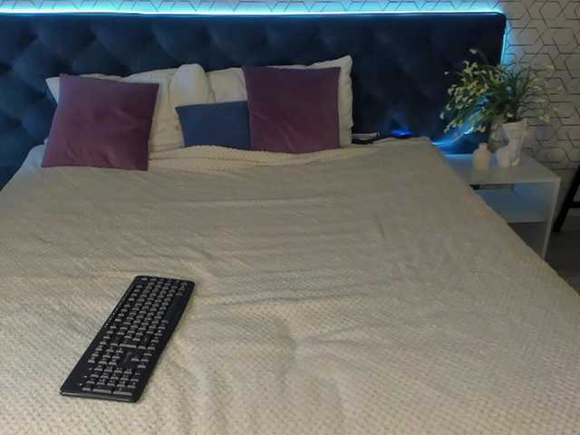 desiree-doll's BongaCams show and profile