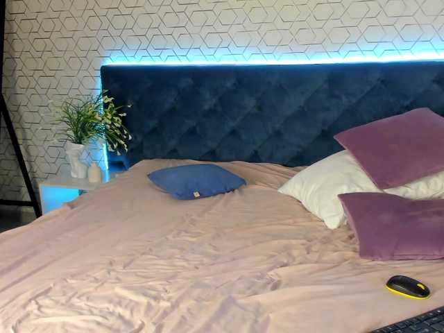 desiree-doll's BongaCams show and profile