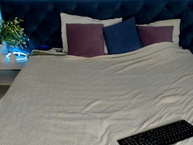 desiree-doll's BongaCams show and profile